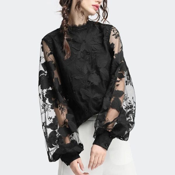 Women puffe sleeve black blouse